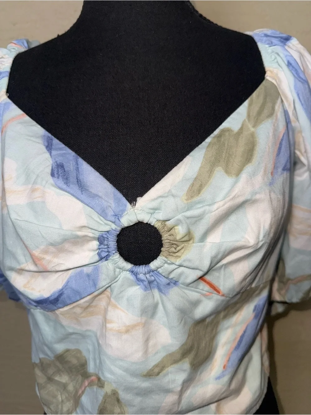 Abercrombie & Fitch Abstract Floral O-Ring Puff Sleeve Crop Top Smocked Medium